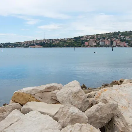 Holiday home Floating House Adela Portoroz