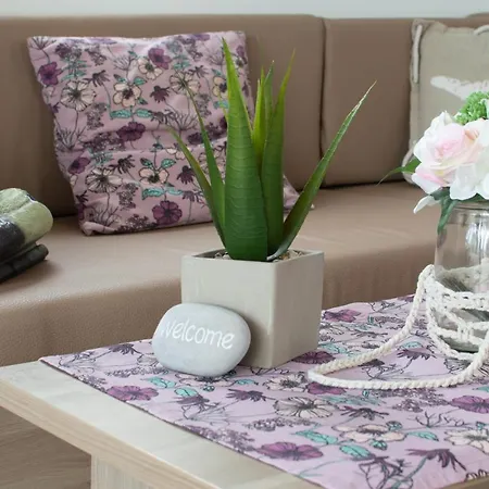 Počitniška hiša Floating House Adela Portoroz