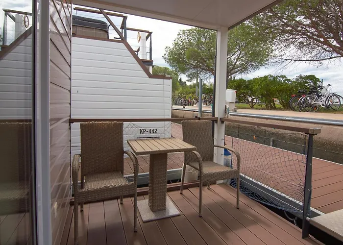 Floating House Adela Casa de Férias