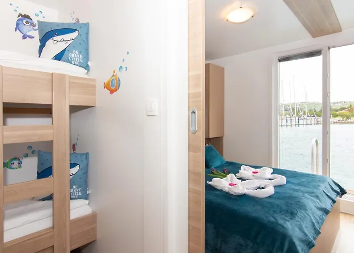 Floating House Adela Σπίτι διακοπών