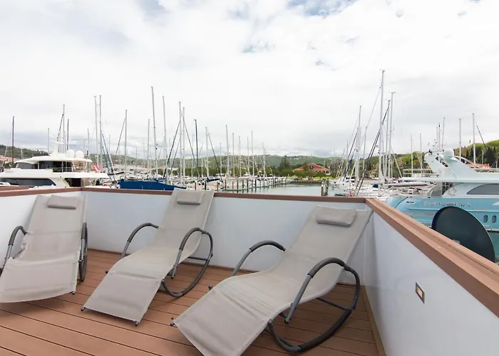 Σπίτι διακοπών Floating House Adela Πορτορόζ